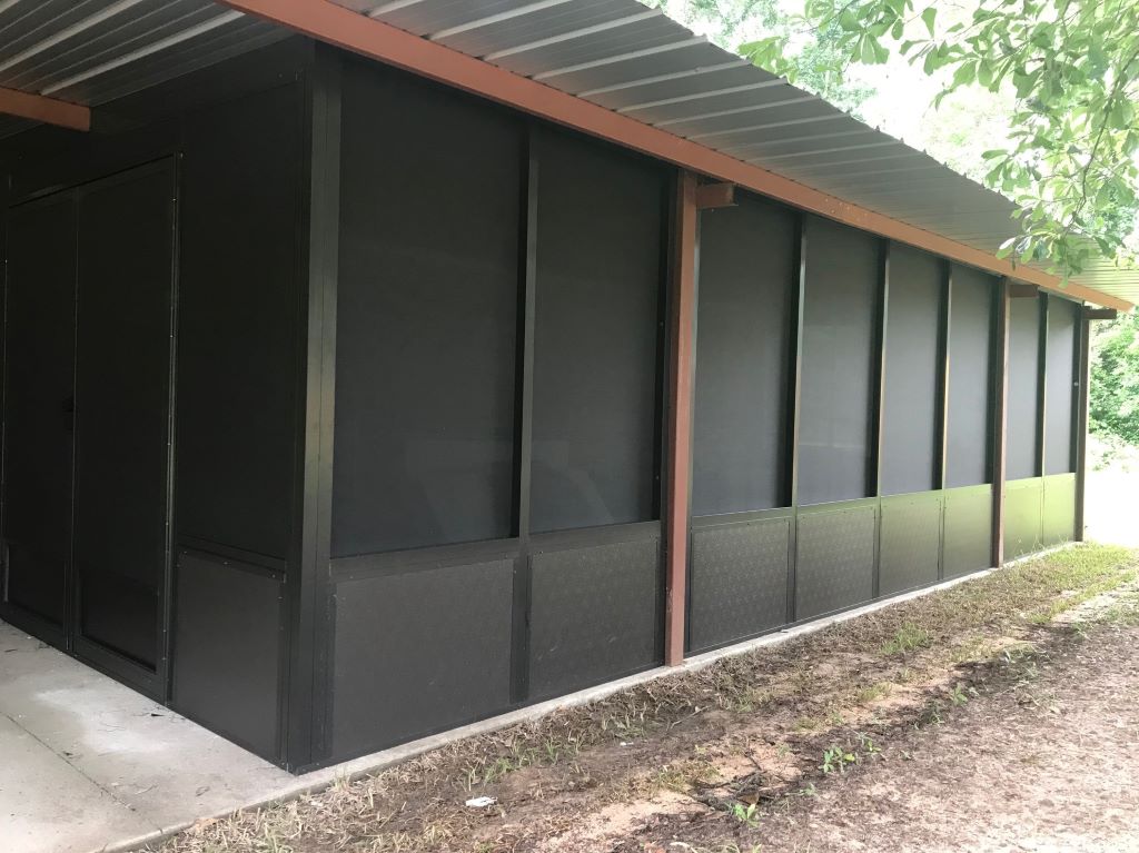 Screen Room with Kickplate